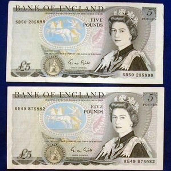MONEYEXCHANGE,外貨換金, Pound Sterling イギリス旧紙幣,旧5ポンド紙幣2枚。外貨両替承り中。 | 買取キング